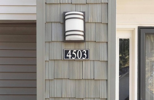 Crabtree Apartment | Landing | Stunning 2BD, Gym, Pool