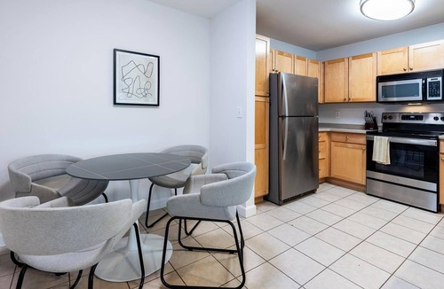 Wilmington Apartment | Landing | Stunning 2BD, Gym, Tennis Court