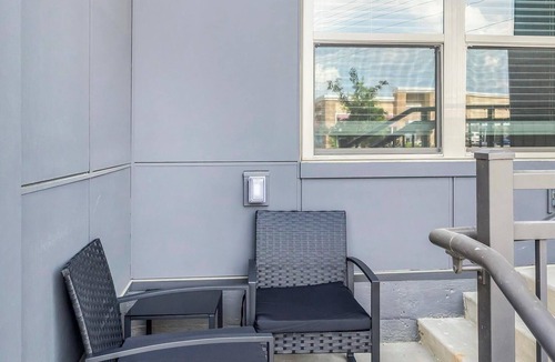 Chapel Hill Apartment | Landing | Stunning 3BD, Game Room, Courtyard