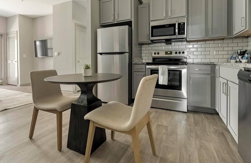 Paw Creek Apartment | Landing | Stylish 1BD, Gym, Game Room