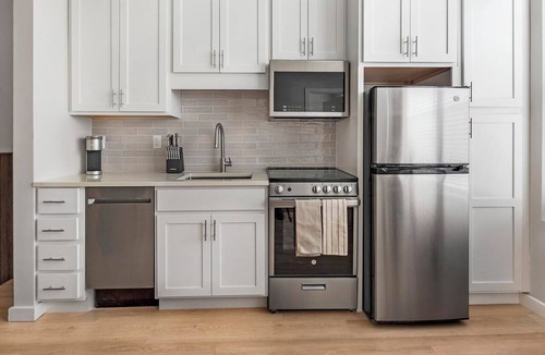 Kannapolis Apartment | Landing | Stylish Studio in Kannapolis