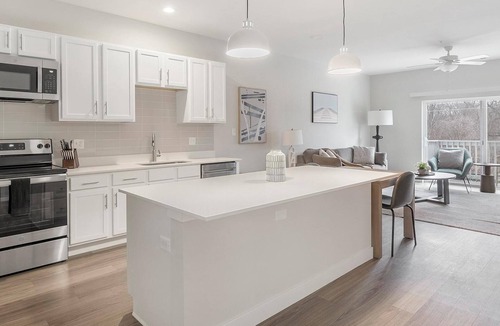 Willow Springs Apartment | Landing | Stylish 1BD, Clubhouse, Pool