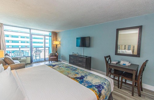 Myrtle Beach House | Landmark Resort King Suite Unit 716 Beautifully Renovated Sleeps 4