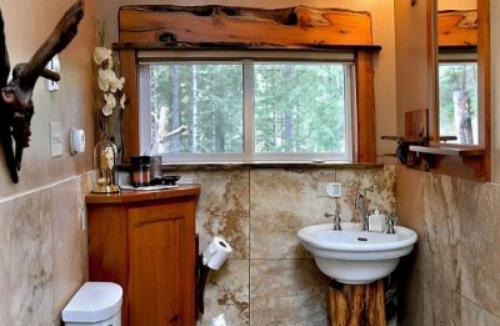 Saginaw Bed & Breakfast | LANZAROTTA Bed and Breakfast