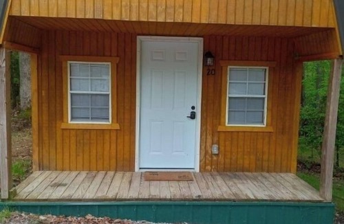 Corbin Cabin | Laurel Lodge hunting,fishing, glamping, hiking.