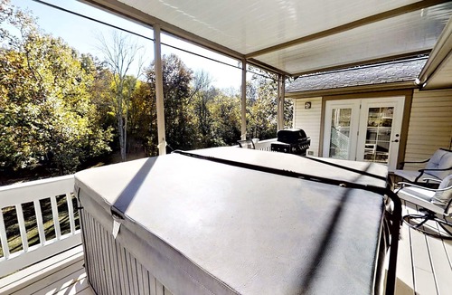 Cookeville House | Lazy River Retreat