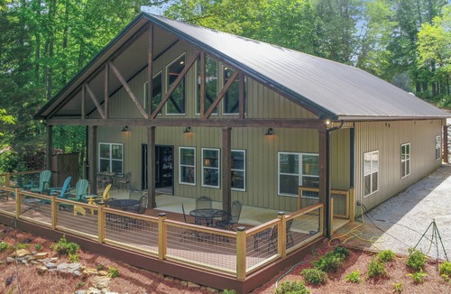 Double Springs House | Lewis Lodge - perfect lakeside getaway on Smith Lake!