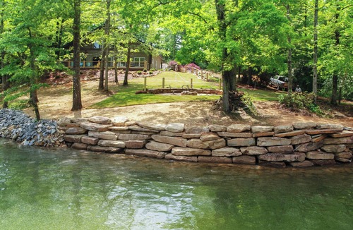Double Springs House | Lewis Lodge - perfect lakeside getaway on Smith Lake!