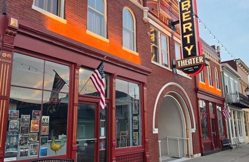 Lawrenceburg Apartment | Liberty Alley Hideaway 1