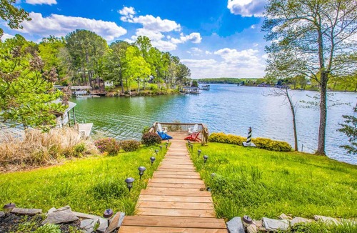 Moneta House | Lighthouse Landing