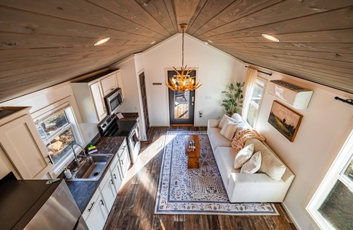 Tracy City Cabin | Lillypad Cove at The Retreat at Water's Edge