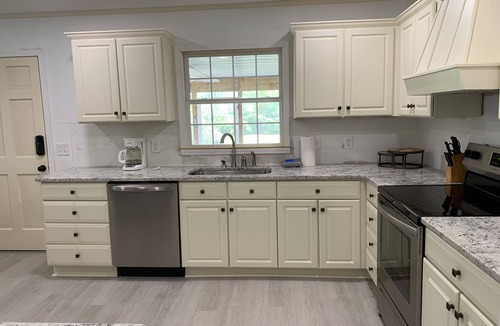 Wilmington House | Lincoln’s Landing - perfect location to enjoy all Wilmington has to offer!