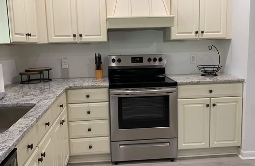 Wilmington House | Lincoln’s Landing - perfect location to enjoy all Wilmington has to offer!