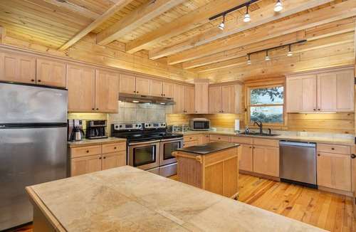 Montreat Cabin | Linger Longer Lodge | Spacious Home in Beautiful Montreat With Mountain Views!