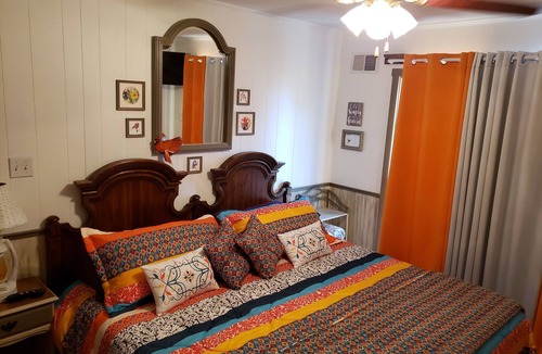 Sharps Cabin | Locust Lodge is the perfect river place for your family and friends to gather.