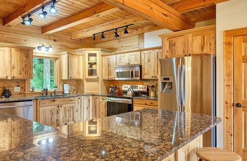 Maggie Valley House | Log Cabin, Amazing View, Hot Tub, Fire Place, Fire Pit, Paved Access, 4 Bedrooms