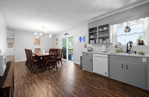 Chattanooga Valley House | Lookout Mtn View! Dog & Family friendly! STEAM shower! 🐶⛰️
