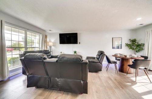 Highview House | Louisville Home w/Large Yard: 15 Mi to Downtown!
