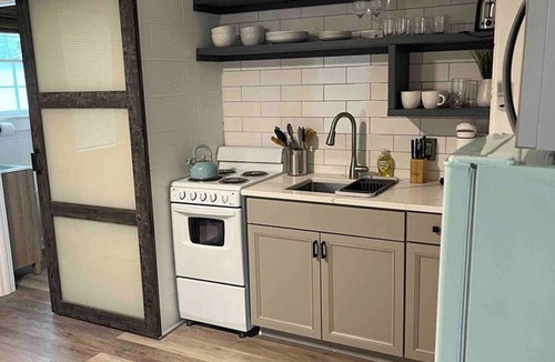 New Bern Apartment | Lovely 1 BR with King bed Apt 1