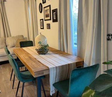 Wilmington Apartment | Lovely 2BR Condo near UNCW Beach