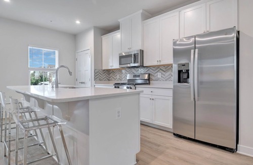 Glenarden House | Lovely, newly-built, 4-bedroom townhome & 2-car garage in Lanham