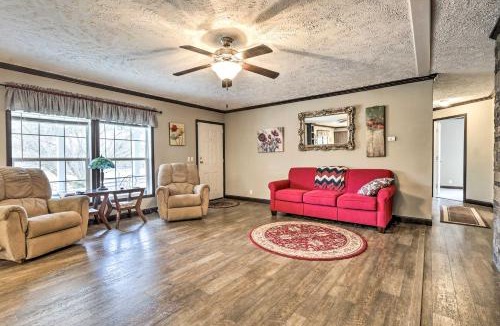 Rutland House | Lovely Sadieville Retreat w/Deck & Grill!