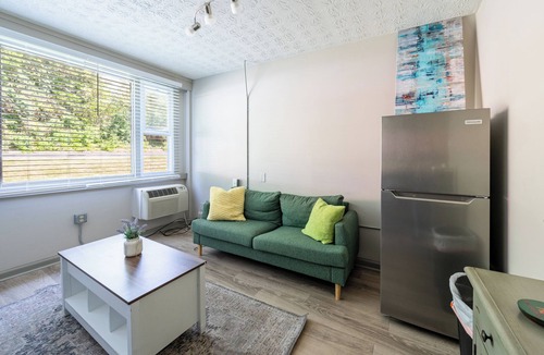 Oak Ridge Apartment | Lux 2 Min To Methodist Medical & AK Bissel Park