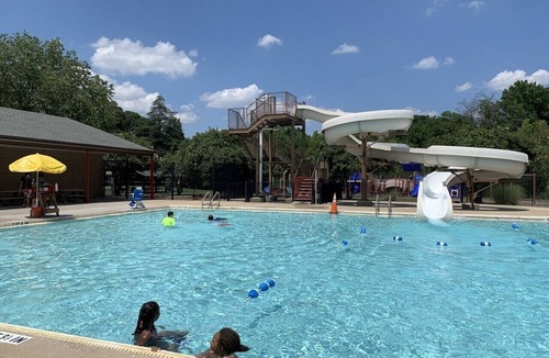 Durham House | Luxe Home 4 Mins to Duke, DPAC, Downtown Durham | King Beds, Pool, Fire Pit, BBQ, Pet OK