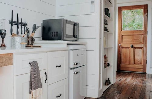 Rising Fawn Cabin | Luxurious Cabin with Jacuzzi and Breathtaking Views in Georgia