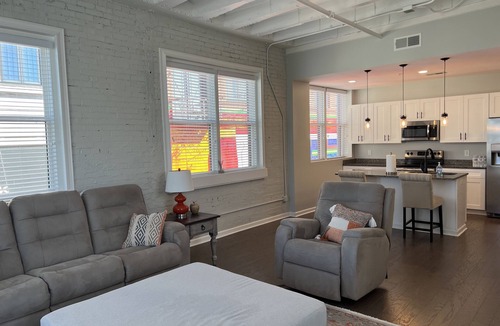 Anderson Condo | Luxurious condo in downtown Anderson!