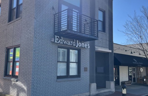 Anderson Condo | Luxurious condo in downtown Anderson!