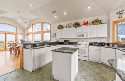 Ocean Isle Estates House | Luxurious Oceanfront Home with Private Pool, Hot Tub, Elevator, Tiki Bar