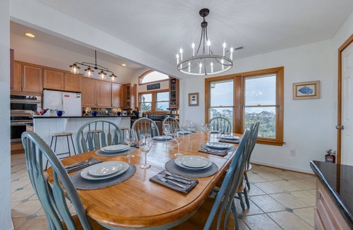 Farrow Shores House | Luxury 5 bed/5 bath oceanfront with pool, NEW hot tub & dog friendly!