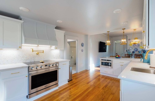 Versailles House | LUXURY Bluegrass Manor Sleeps 14 Bourbon Trl, Keeneland, Airport, UK