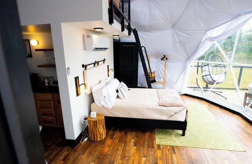 Cedar Bluff Resort | Luxury Geodesic Dome: Hot Tub, TV, & Lake Views