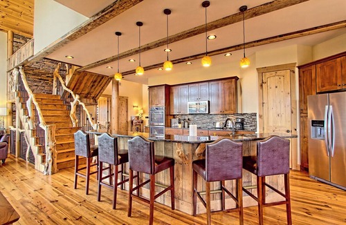 Clayton Cabin | Luxury, Long Range Views with Hot Tub & Firepit