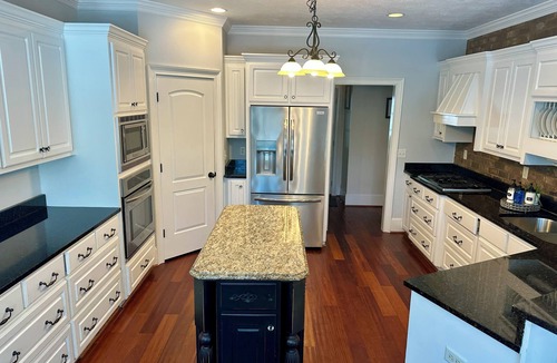 Grovetown House | Luxury Masters Rental 5BR 4.8 Acre Estate, Fire Pit, Gym, 2 Verandas
