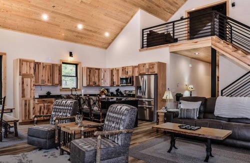 Eagle River House | Luxury northwoods lakeside getaway