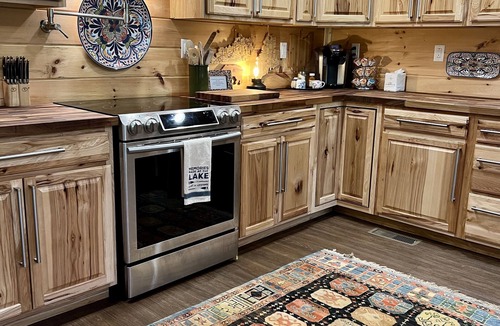 Nancy Cabin | Luxury Secluded Retreat at Lake Cumberland - Wolf Creek Marina