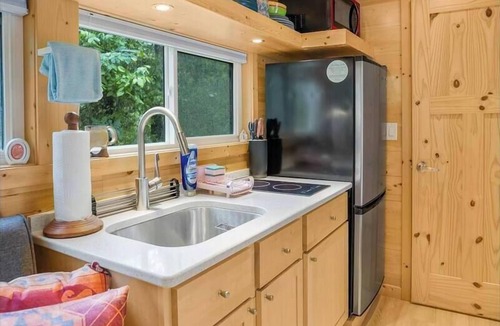 Afton Cottage | Luxury Tiny Home: Cozy, Modern Luxury Tiny Retreat