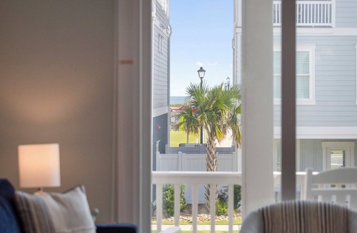 Emerald Isle House | Luxury Townhome in Emerald Isle, NC with elevator and walking distance to beach. Three story spacious townhome.
