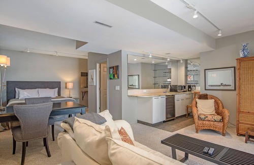 Saugatuck House | Luxury Waterfront Home - Best View in Saugatuck