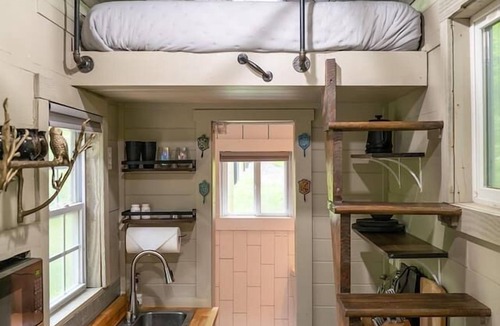 Sylva House | Magical Harry Potter Themed, Hot Tub, and Fire Pit!