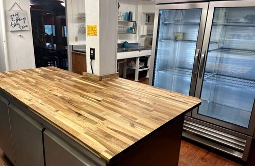 Wears Valley House | Magnificent 26-Person Vacation Rental in Sevierville, Tennessee - The Ultimate Glamping Site near Pigeon Forge