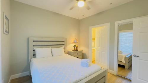 Central Myrtle Beach Apartment | Magnificent 2BR condo ground floor Pool