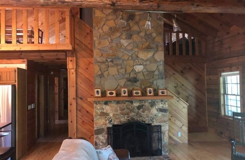 Union Hall Cabin | Main Channel Lots of Water. Soak in a one-of-a-kind oak-barrel hot tub, play a game of pool, and watch the sunrise over the Lake. The Lodge at Pine Haven — a spacious lakefront log home on an 8-acre micro-resort. Book one cabin or all 5 (sleeps 36).