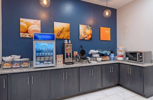 Mount Auburn Hotel | MainStay Suites Cincinnati University - Uptown