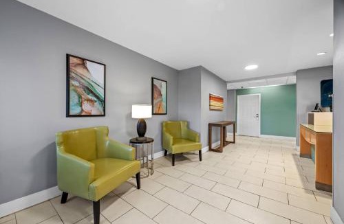 Greensboro Hotel | MainStay Suites Greensboro