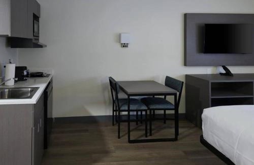 Prince George Hotel | MainStay Suites Prince George - Fort Lee