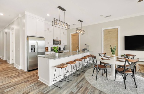 Cullman Condo | Mallard Pointe unit 200- Luxury condo- conveniently located!